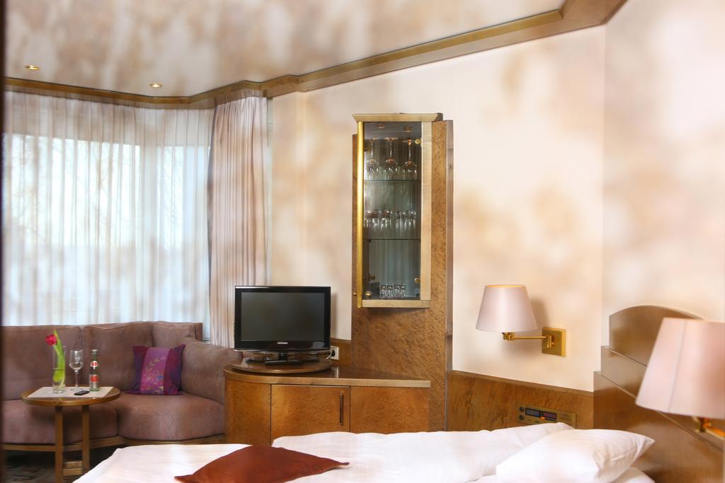 Hotel Brielhof Хехинген Екстериор снимка