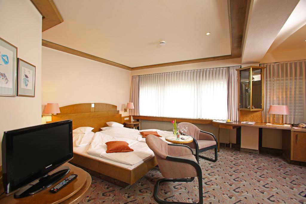 Hotel Brielhof Хехинген Екстериор снимка