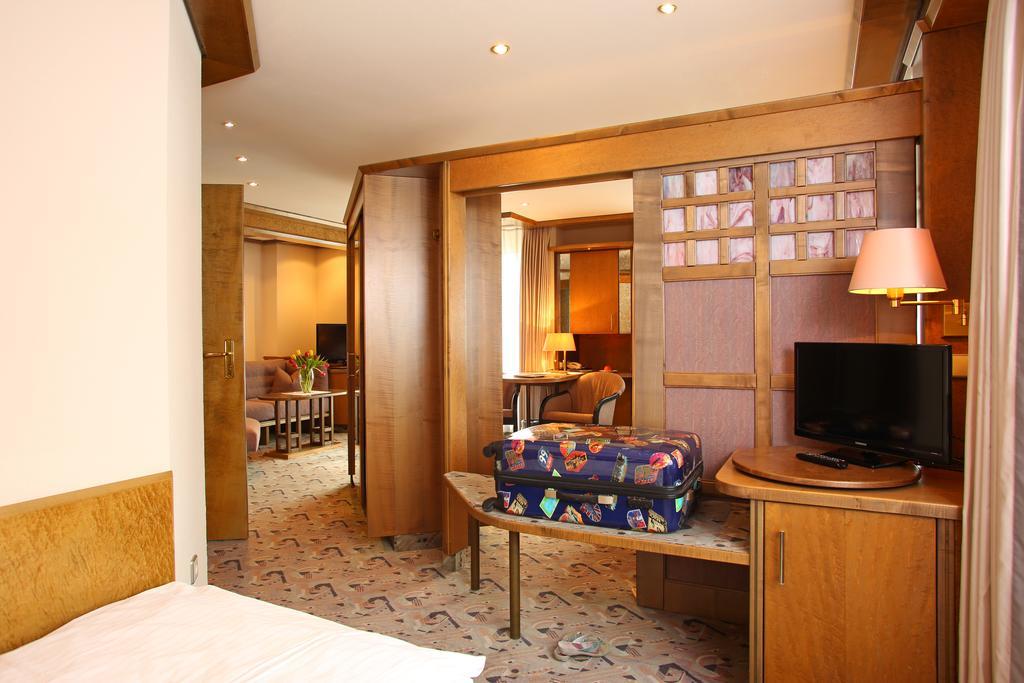 Hotel Brielhof Хехинген Екстериор снимка