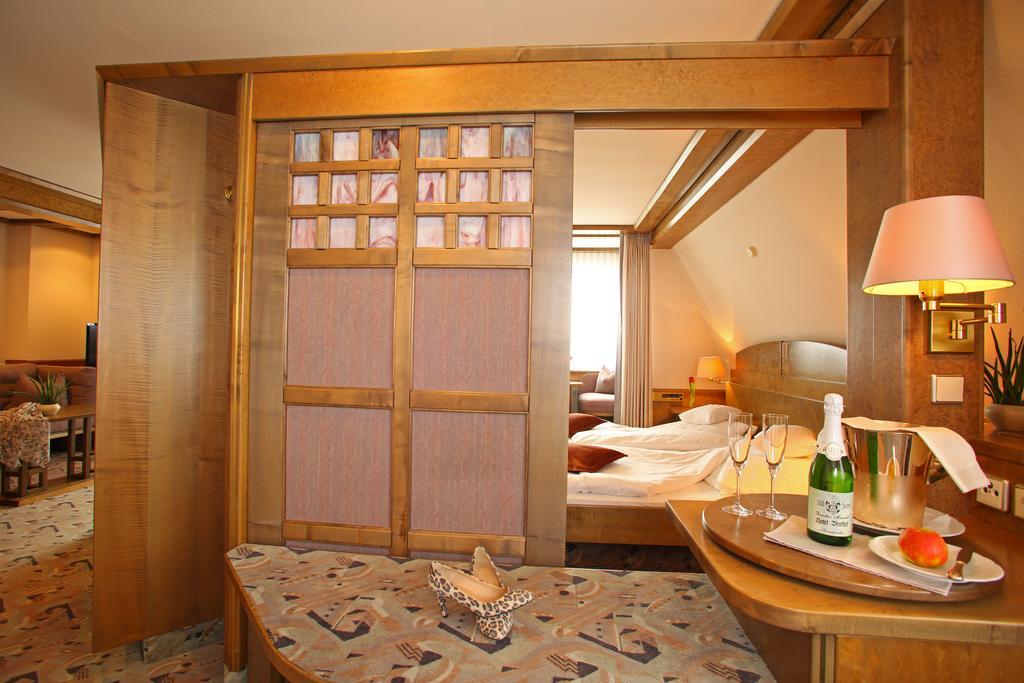 Hotel Brielhof Хехинген Екстериор снимка